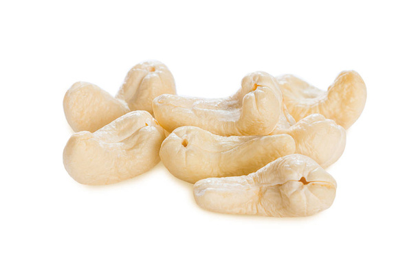 kuiva kasa cashew eristetty valkoisella pohjalla
  - Valokuva, kuva