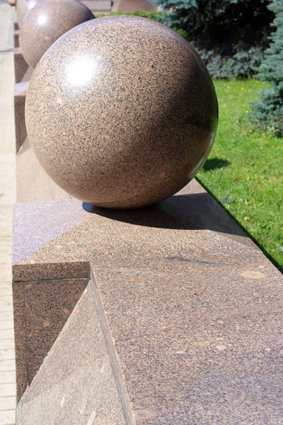 granite ball at day - Foto, Bild
