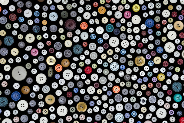 fondo - botones multicolores en una superficie oscura
 - Foto, Imagen