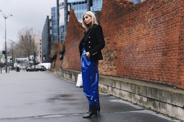 Paris, France - March 01, 2019: Street style outfit -  Xenia Adonts before a fashion show during Paris Fashion Week - PFWFW19 - 写真・画像