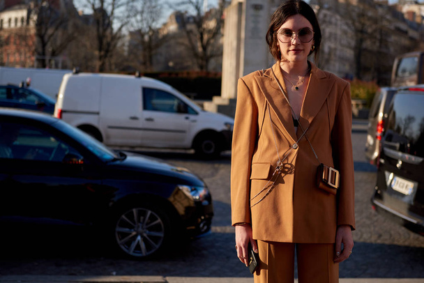 A trendy woman poses for street snaps during the Paris Fashion Week Womenswear Fall/Winter 2019/2020 street snap in Paris, France, 27 February 2019. - Fotó, kép
