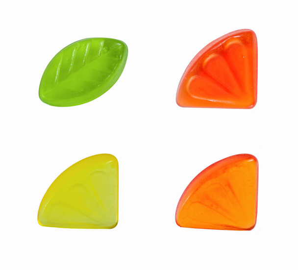 caramelle di gelatina di frutta assortiti isolati
 - Foto, immagini