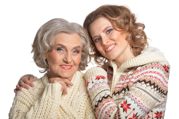 Senior mother and her daughter - Foto, imagen