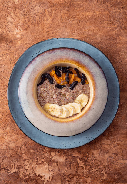 Linen porridge from fresh seeds. - Foto, Imagen
