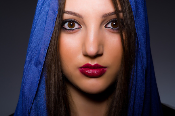 Muslim woman with headscarf in fashion concept - Фото, зображення