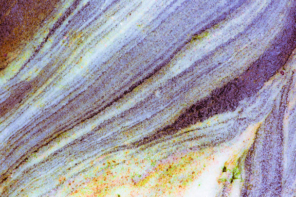 Sedimenttikivet - sementin läpi muodostuvat värikkäät kivikerrokset
 - Valokuva, kuva