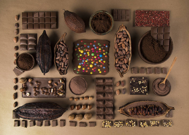 Набор шоколадных конфет - Фото, изображение