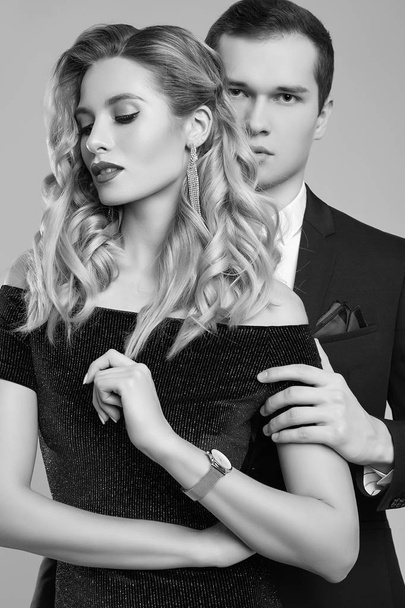Sensual beautiful young couple dressed in formal clothes - Foto, Imagem