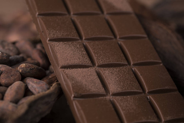 Barra de chocolate, doce doce, feijão de cacau e pó  - Foto, Imagem