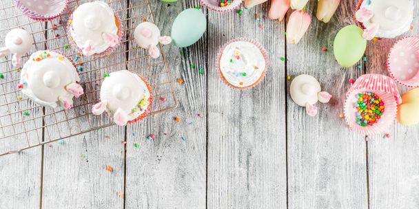 Pascua niños conejito cupcakes
 - Foto, imagen