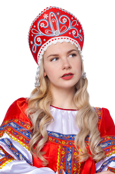 Traditional Russian folk costume, portrait of a young beautiful  - Foto, imagen