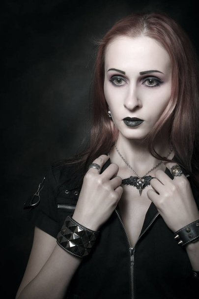 Redhead gothic girl - Fotoğraf, Görsel