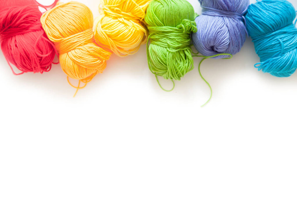 Colored balls of yarn. View from above. Rainbow colors. All colors. Yarn for knitting. Skeins of yarn. - Foto, immagini