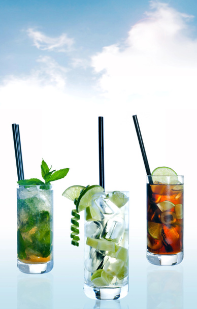 cocktail drinken - Foto, afbeelding