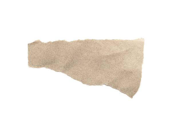 Ανακυκλωμένο χαρτί craft ραβδί σε λευκό φόντο. Καφέ χαρτί να - Φωτογραφία, εικόνα