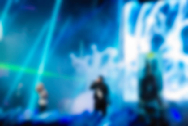 Blur fondo de la gente en el concierto de dj
 - Foto, imagen