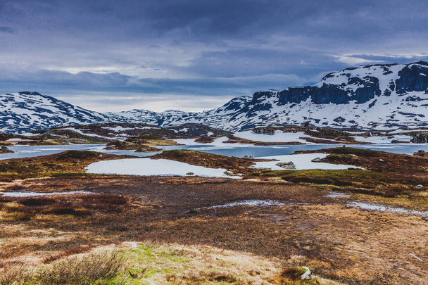 Norway scenic mountain landscape. - Фото, зображення