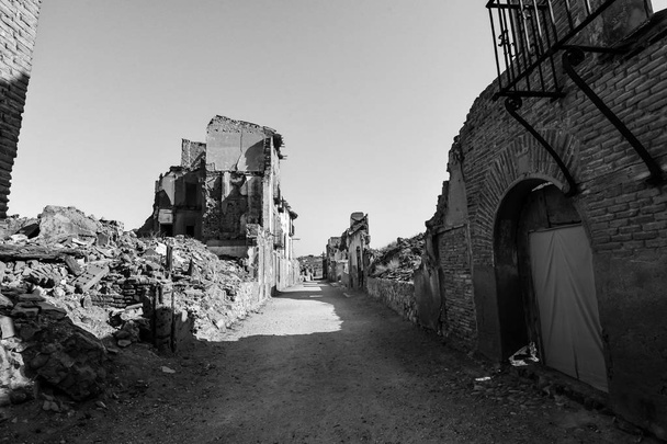Belchite - スペインの遺跡 - 写真・画像