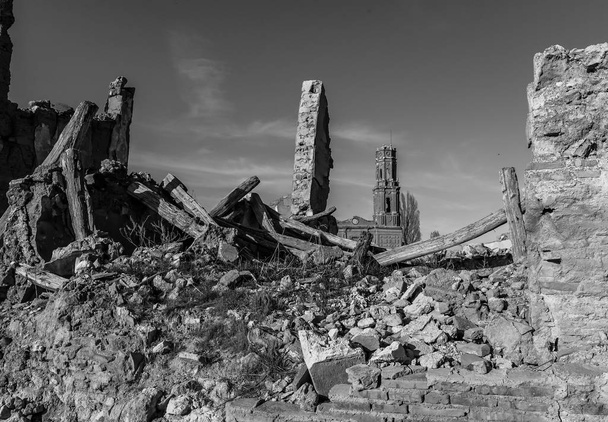 die ruinen von belchite - spanien - Foto, Bild