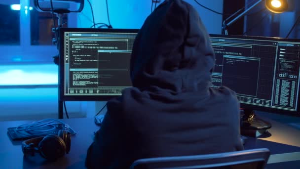 hacker, computervirus voor cyber aanval maken - Video