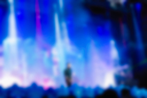 Blur fondo de la gente en el concierto de dj
 - Foto, Imagen