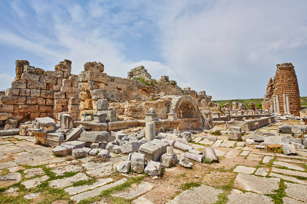 Ruínas da antiga cidade de Patara, Turquia
 - Foto, Imagem