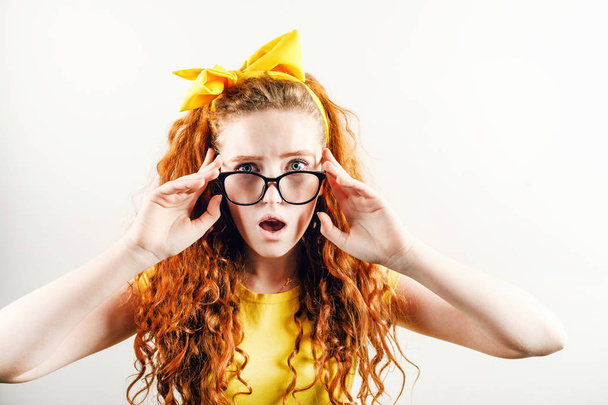 Surprised Ginger Girl in Glasses - Foto, Imagem