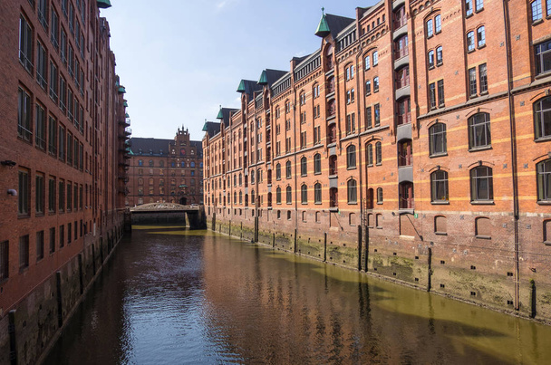 The old warehouse district Speicherstadt in Hamburg, Germany - Foto, afbeelding