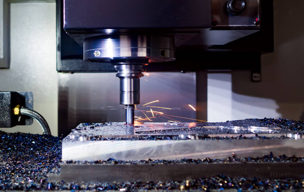 Máquina de trituração CNC para metalurgia
. - Foto, Imagem