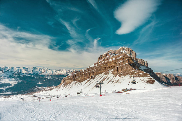 Beautiful winter Alpine landscape. The top of the mountain in th - Φωτογραφία, εικόνα