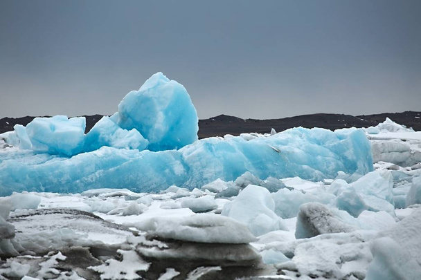 Glacial lake in Iceland - Фото, зображення