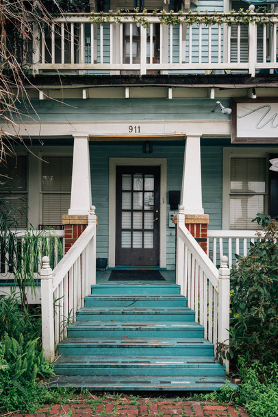 Old blue house in Galveston, Texas - Foto, imagen