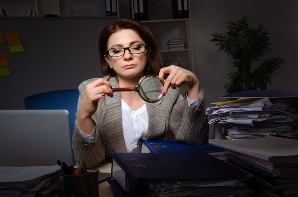 Female employee suffering from excessive work    - Foto, Imagen