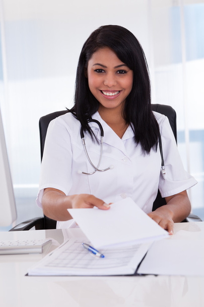 Female Doctor Giving Medical Report - Фото, изображение