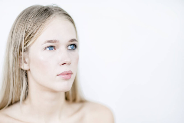 Portrait of a girl with one eye makeup close up - Fotoğraf, Görsel