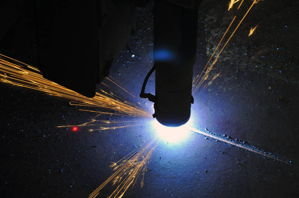 metal cutting process using plasma cutting machine - Fotó, kép
