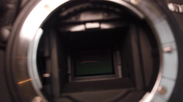 Bir lens olmadan bir dijital fotoğraf makinesi gösterimi - Video, Çekim
