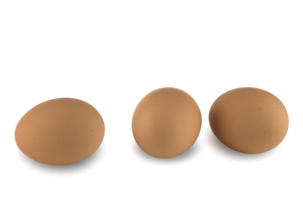 Trois œufs sur fond blanc - Photo, image