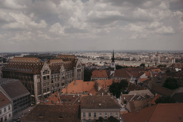 staré městské panorama s vysokým - Fotografie, Obrázek