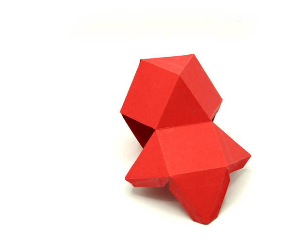 Meetkunde exclusief kuboctaëder. 2 driedimensionale vorm opvouwbaar tot een 3d vorm of een vaste stof. Ongevouwen 3d figuren. - Foto, afbeelding