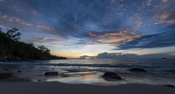 Sunset on the Indian Ocean / Seychelles - Foto, Bild