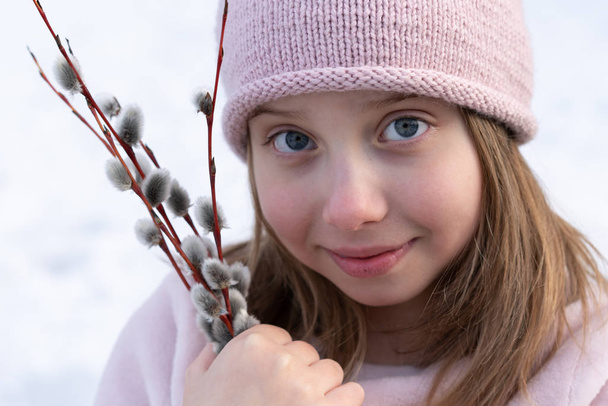 portrait of a girl with a willow - Fotoğraf, Görsel