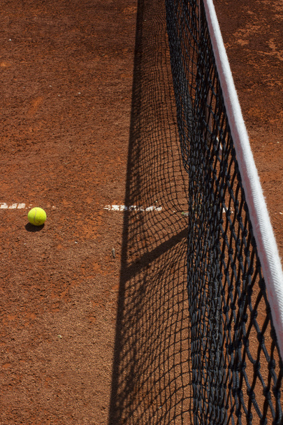 Red clay and tennis - Φωτογραφία, εικόνα