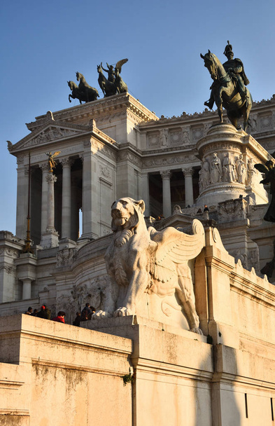 Vittorio Emanuele II Monument , "Altar of the Fatherland" in English - one of the most popular landmarks of Rome.   - Φωτογραφία, εικόνα