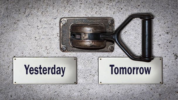 Interruptor de parede amanhã versus Ontem
 - Foto, Imagem