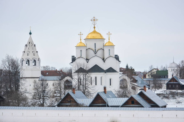 Orthodox Church in spring.  - Foto, afbeelding