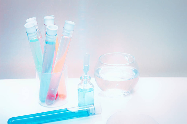 Test tubes with liquid for scientific research. - Foto, Bild