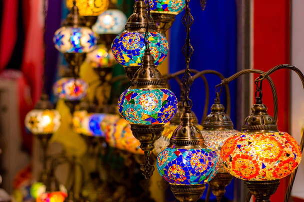 Lâmpada de luz tradicional - Tiro de Dubai Spice Souk
 - Foto, Imagem