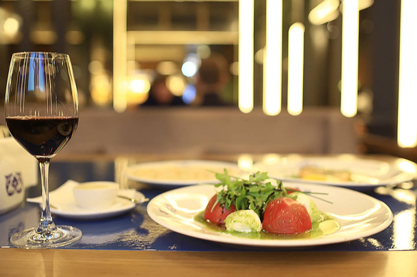 wine restaurant serving romance / beautiful concept alcohol glass, holiday dinner in a cafe - Φωτογραφία, εικόνα