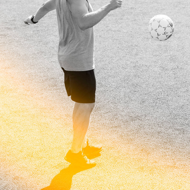 Young football player - Foto, imagen